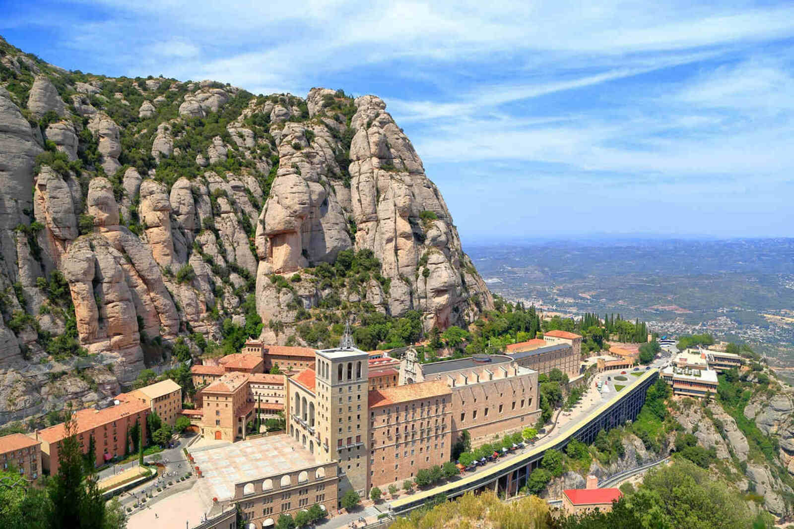 O excursie la Montserrat: dezvăluirea secretelor principalului sanctuar al catalanilor